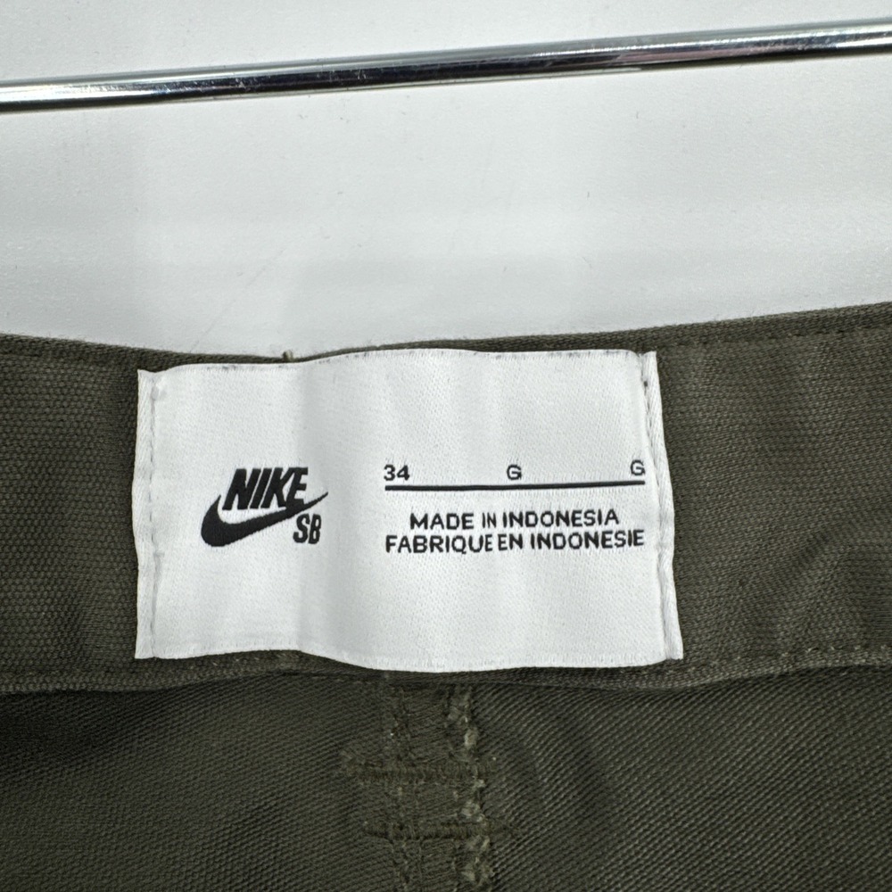 Nike SB Shorts Mens Size 34 Cargo Chino Army Green 'DH2939-325' Pockets EUC - Picture 6 of 13